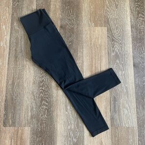 Aritzia TnaBUTTER Cheeky Hi-Rise Legging